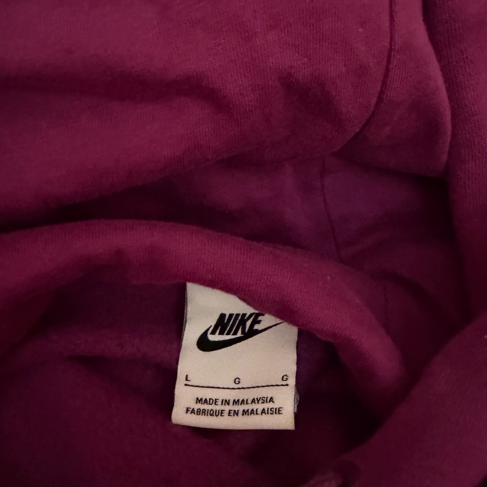 Magenta Nike cropped womens hoodie - Picture 2 of 3